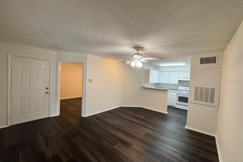 Copropriété à louer à Orlando, Floride: 1 chambre, 49.7 m2 № 2406353 - photo 4