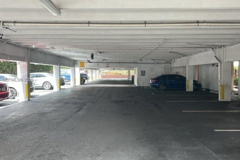 Villa ou maison à louer à North Miami, Floride: 1 chambre, 65.03 m2 № 2043189 - photo 15