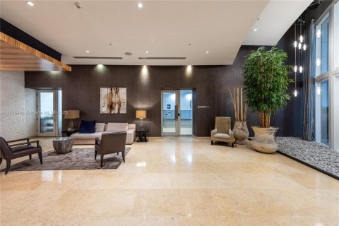 Condo in Miami, Florida, 1 bedroom  № 1705146 - photo 20