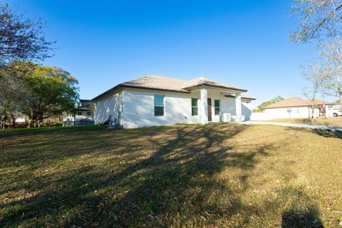 House in Okeechobee, Florida 3 bedrooms, 130.43 sq.m. № 2084199 - photo 9