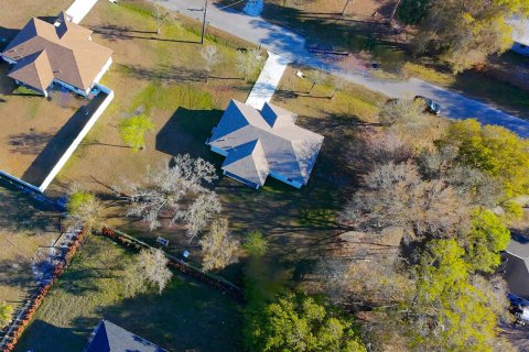 House in Okeechobee, Florida 3 bedrooms, 130.43 sq.m. № 2084199 - photo 6