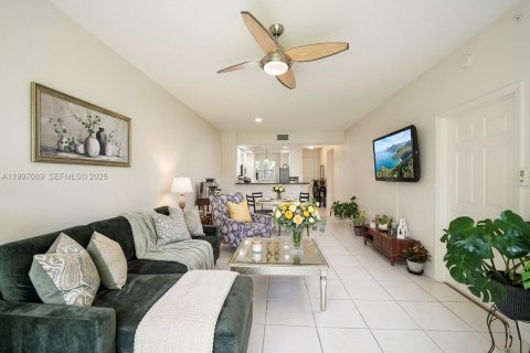 Copropriété à vendre à Boca Raton, Floride: 2 chambres, 100.43 m2 № 2064272 - photo 3