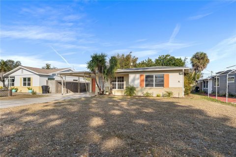 Casa en venta en Gulfport, Florida, 4 dormitorios, 161.46 m2 № 2351929 - foto 4