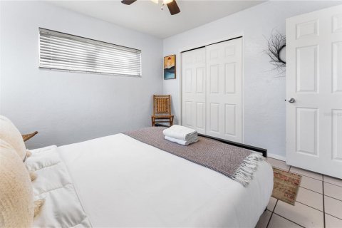 Casa en venta en Gulfport, Florida, 4 dormitorios, 161.46 m2 № 2351929 - foto 18