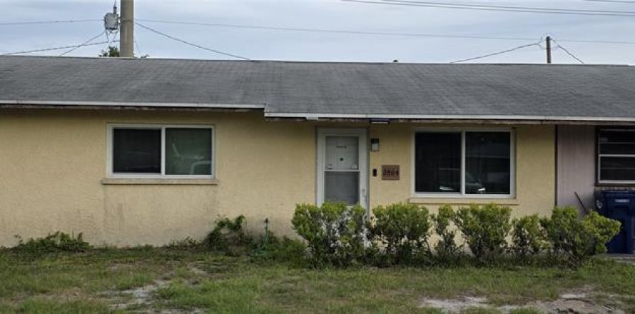 House in Bradenton, Florida 3 bedrooms, 112.6 sq.m. № 1742683