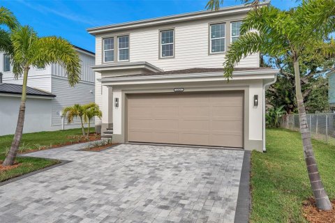 House in Sarasota, Florida 4 bedrooms, 198.9 sq.m. № 2204552 - photo 4
