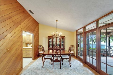 House in Dover, Florida 3 bedrooms, 177.44 sq.m. № 1615532 - photo 12