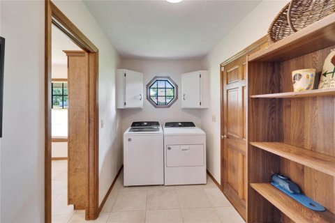 House in Dover, Florida 3 bedrooms, 177.44 sq.m. № 1615532 - photo 23