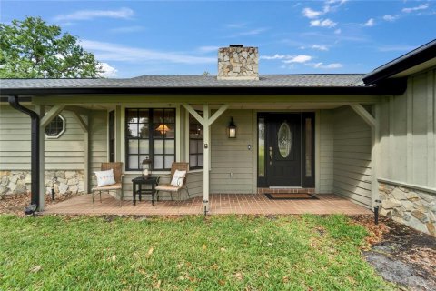 House in Dover, Florida 3 bedrooms, 177.44 sq.m. № 1615532 - photo 2