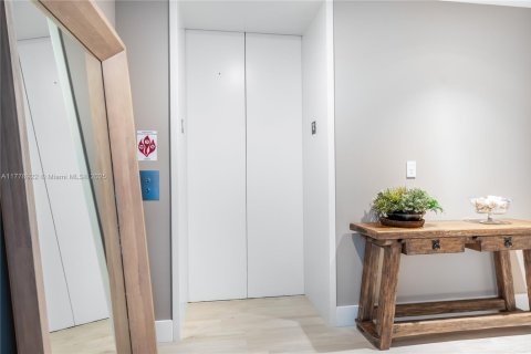 Купить кондоминиум в Бэл-Харбор, Флорида 2 спальни, 158.31м2, № 1958481 - фото 21