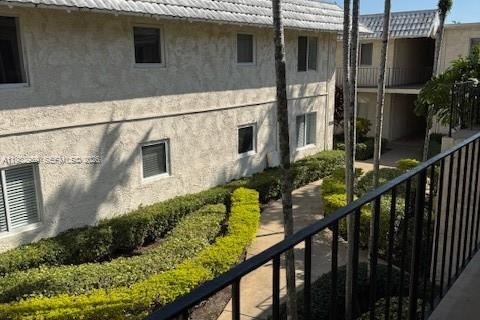 Студия в кондо в Пайнкрест, Флорида № 2049848