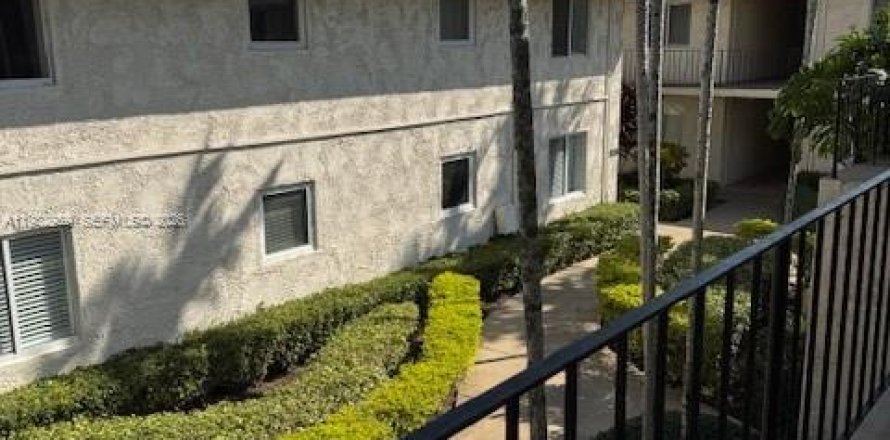 Студия в кондо в Пайнкрест, Флорида № 2049848