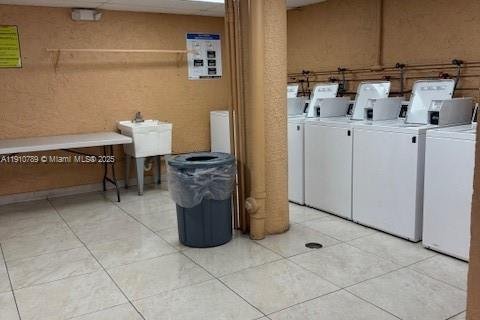 Condominio en venta en Hialeah, Florida, 2 dormitorios, 92.72 m2 № 1968059 - foto 24