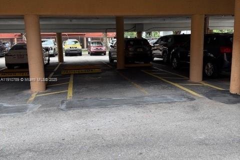 Condominio en venta en Hialeah, Florida, 2 dormitorios, 92.72 m2 № 1968059 - foto 27