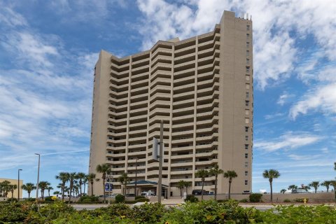 Condominio en Daytona Beach, Florida, 2 dormitorios № 2097720