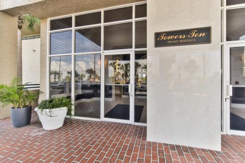 Condominio en venta en Daytona Beach, Florida, 2 dormitorios, 150.32 m2 № 2097720 - foto 4