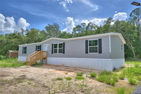 House in Lakeland, Florida 4 bedrooms, 176.89 sq.m. № 1813672 - photo 1
