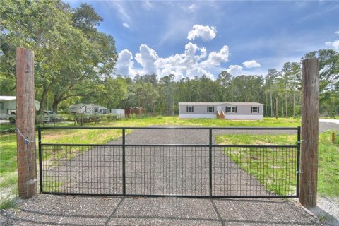 House in Lakeland, Florida 4 bedrooms, 176.89 sq.m. № 1813672 - photo 2