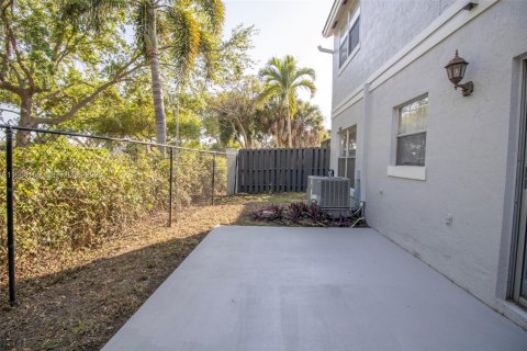 Снять в аренду таунхаус в Дейви, Флорида 3 спальни, 157.1м2, № 2048587 - фото 20