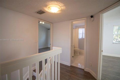 Снять в аренду таунхаус в Дейви, Флорида 3 спальни, 157.1м2, № 2048587 - фото 11