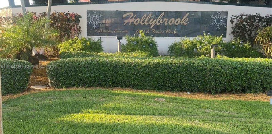 Condo in Pembroke Pines, Florida, 1 bedroom  № 2001034