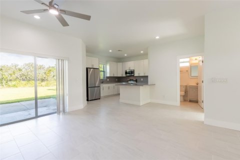 House in Lake Placid, Florida 3 bedrooms, 108.7 sq.m. № 1823707 - photo 27