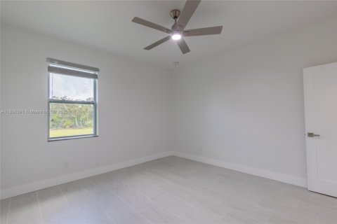 House in Lake Placid, Florida 3 bedrooms, 108.7 sq.m. № 1823707 - photo 18