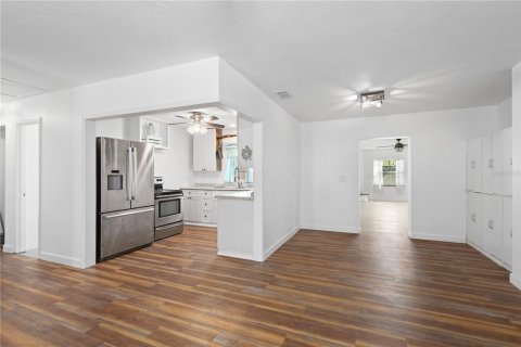 House in Bradenton, Florida 3 bedrooms, 184.6 sq.m. № 1720642 - photo 12