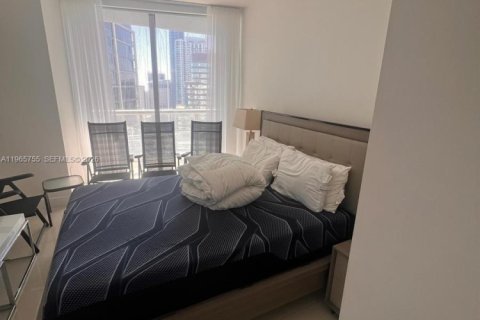 Condominio en alquiler en Miami, Florida, 2 dormitorios, 94.02 m2 № 2041751 - foto 12