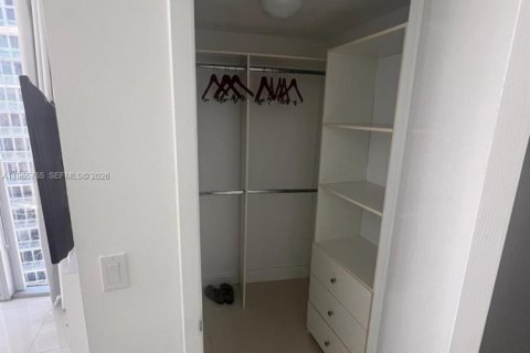 Condominio en alquiler en Miami, Florida, 2 dormitorios, 94.02 m2 № 2041751 - foto 26