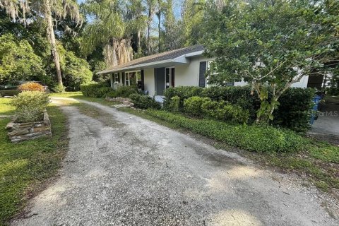 Villa ou maison à louer à Odessa, Floride: 3 chambres, 251.67 m2 № 2403036 - photo 4