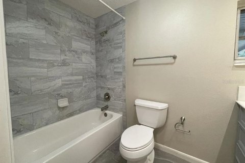 Villa ou maison à louer à Odessa, Floride: 3 chambres, 251.67 m2 № 2403036 - photo 23