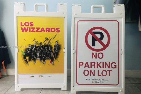 Propiedad comercial en Dania Beach, Florida № 2043917