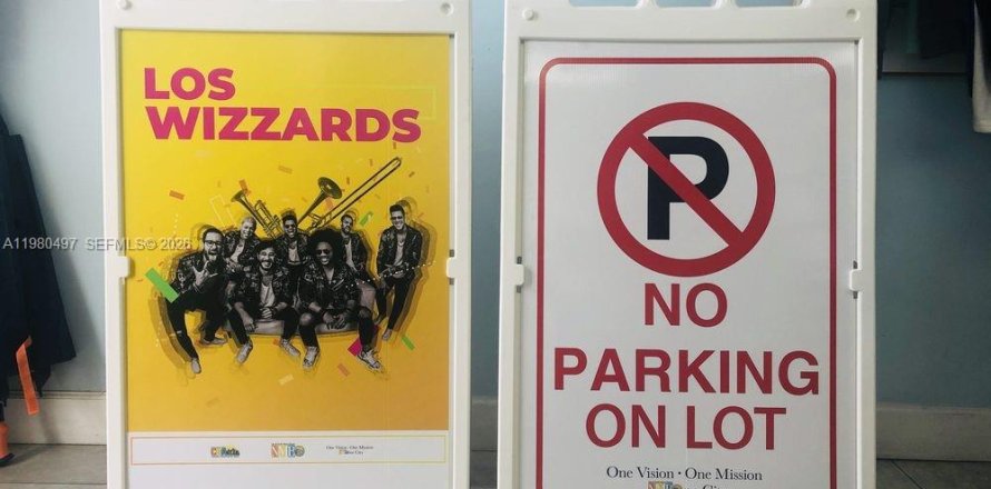 Propiedad comercial en Dania Beach, Florida № 2043917