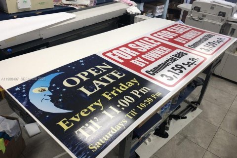 Propiedad comercial en venta en Dania Beach, Florida № 2043917 - foto 8