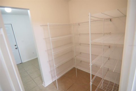 Villa ou maison à louer à Palm Coast, Floride: 4 chambres, 277.13 m2 № 2388590 - photo 7