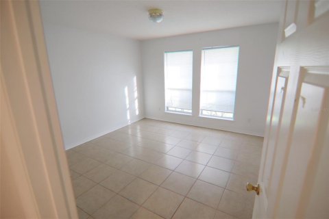 Villa ou maison à louer à Palm Coast, Floride: 4 chambres, 277.13 m2 № 2388590 - photo 14