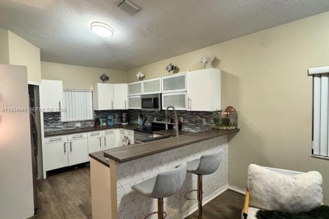 Купить таунхаус в Хомстед, Флорида 3 спальни, 128.21м2, № 1995070 - фото 7