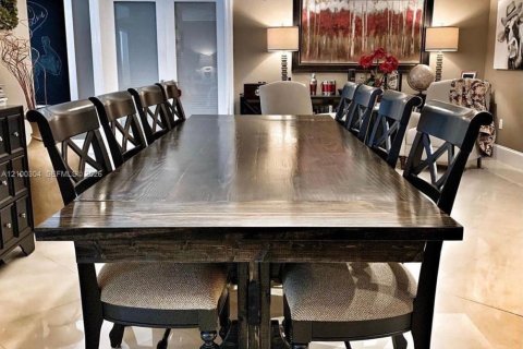 Casa en venta en Miami, Florida, 4 dormitorios, 230.58 m2 № 2420918 - foto 14