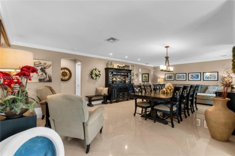 Casa en venta en Miami, Florida, 4 dormitorios, 230.58 m2 № 2420918 - foto 25