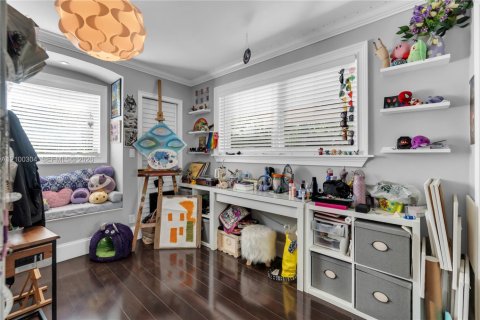 Casa en venta en Miami, Florida, 4 dormitorios, 230.58 m2 № 2420918 - foto 19