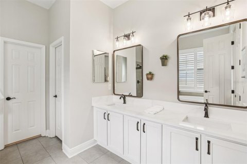 Casa en venta en Wesley Chapel, Florida, 5 dormitorios, 284.65 m2 № 1914973 - foto 29