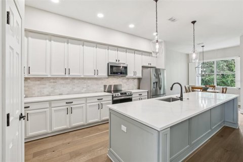 Casa en venta en Wesley Chapel, Florida, 5 dormitorios, 284.65 m2 № 1914973 - foto 21