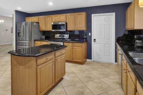 Villa ou maison à vendre à Port St. Lucie, Floride: 4 chambres, 279.45 m2 № 2085525 - photo 3