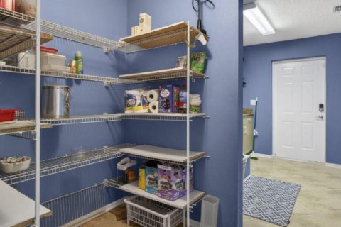 Villa ou maison à vendre à Port St. Lucie, Floride: 4 chambres, 279.45 m2 № 2085525 - photo 5