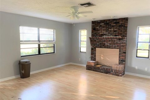 Propiedad comercial en venta en Largo, Florida, 718.69 m2 № 668014 - foto 19