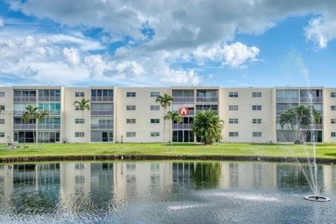 Condo in Dania Beach, Florida, 2 bedrooms  № 1996454 - photo 22