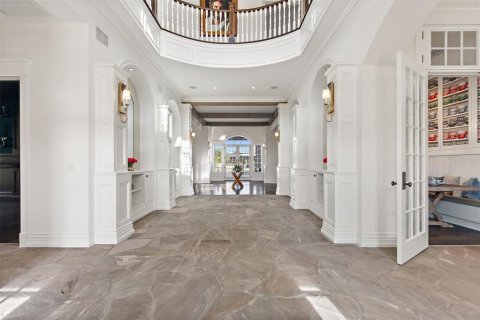 House in Chuluota, Florida 8 bedrooms, 1258.73 sq.m. № 2229389 - photo 5