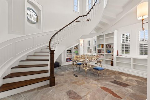 House in Chuluota, Florida 8 bedrooms, 1258.73 sq.m. № 2229389 - photo 22