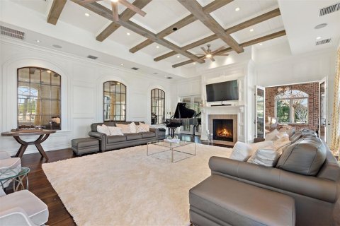 House in Chuluota, Florida 8 bedrooms, 1258.73 sq.m. № 2229389 - photo 15